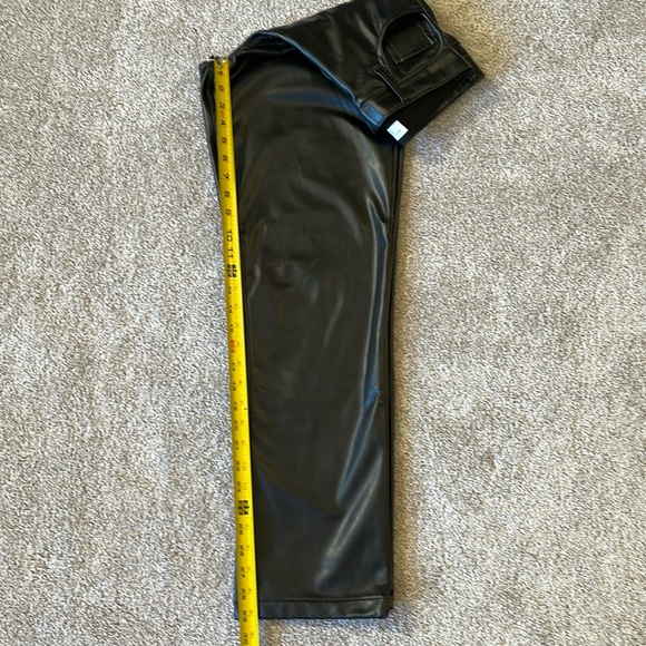 Abercrombie & Fitch 90s Curve Love Vegan Leather Pants Sz 27/4 - Picture 14 of 14